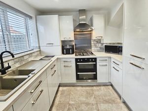 Photo 10- click for photo gallery